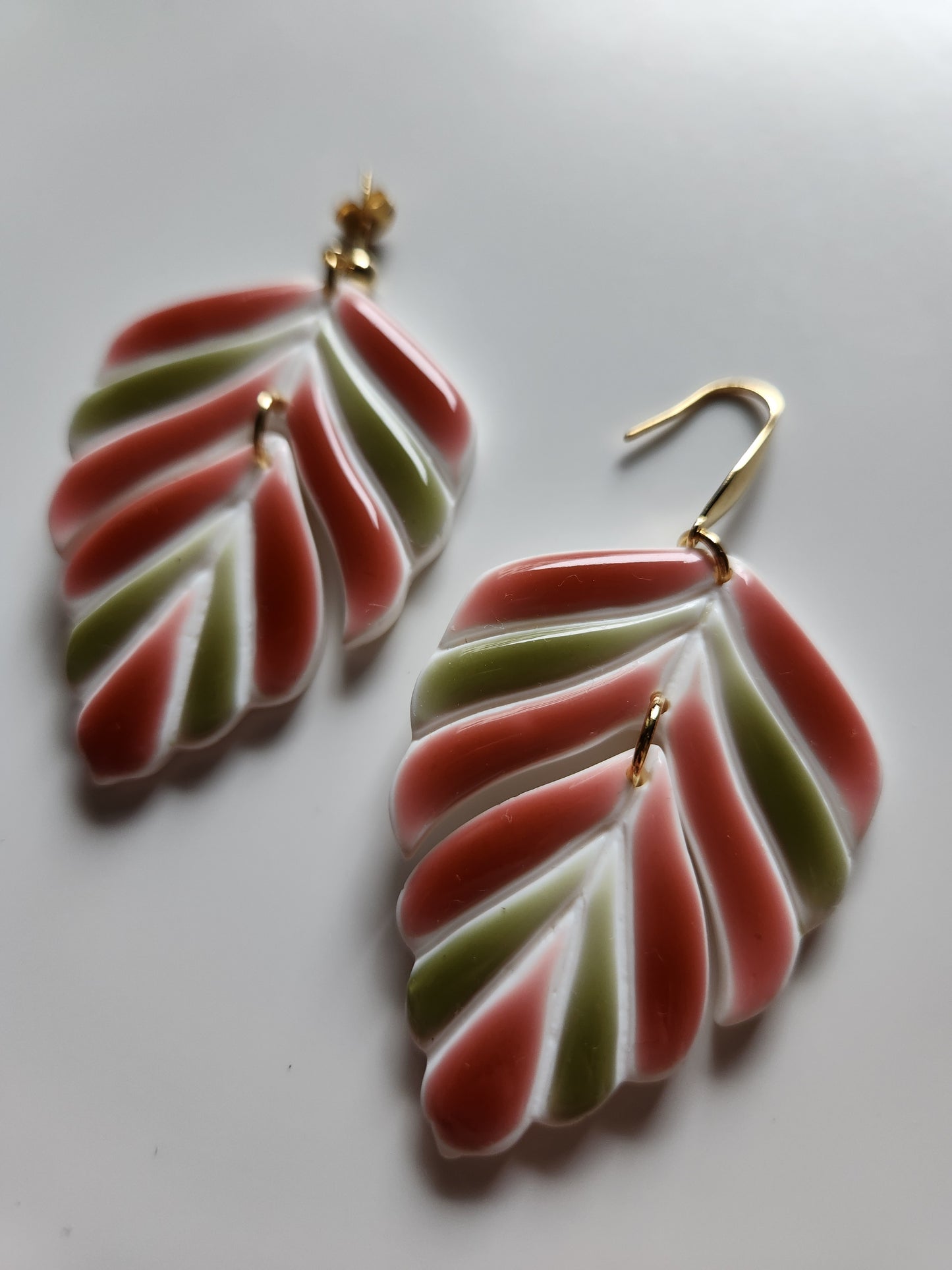Leaf Earrings in moss green and brown color.