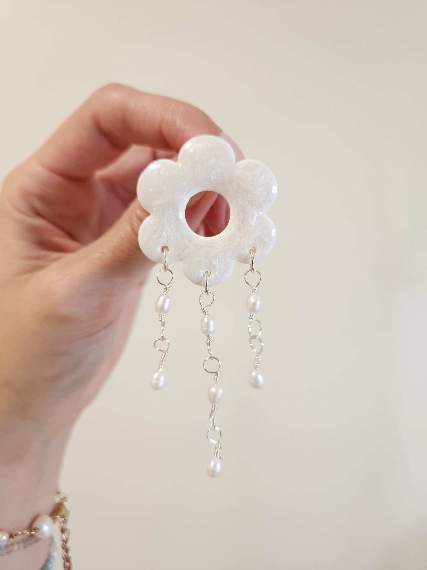 Flor perlada colgantes