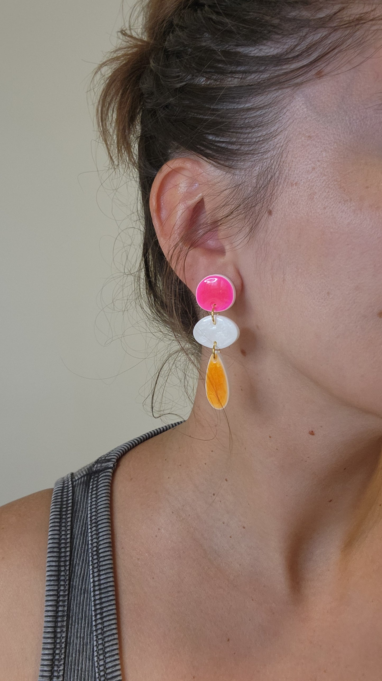 Aros Marea fucsia, blanco y naranjo